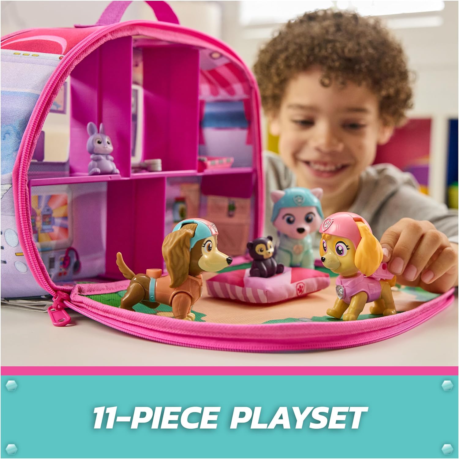 Skye's World Pupcation Rescue Set with Skye, Everest & Liberty Bobble Head Toy Figures & RV Camper, Kids Toys for Boys & Girls Ages 3 & Up