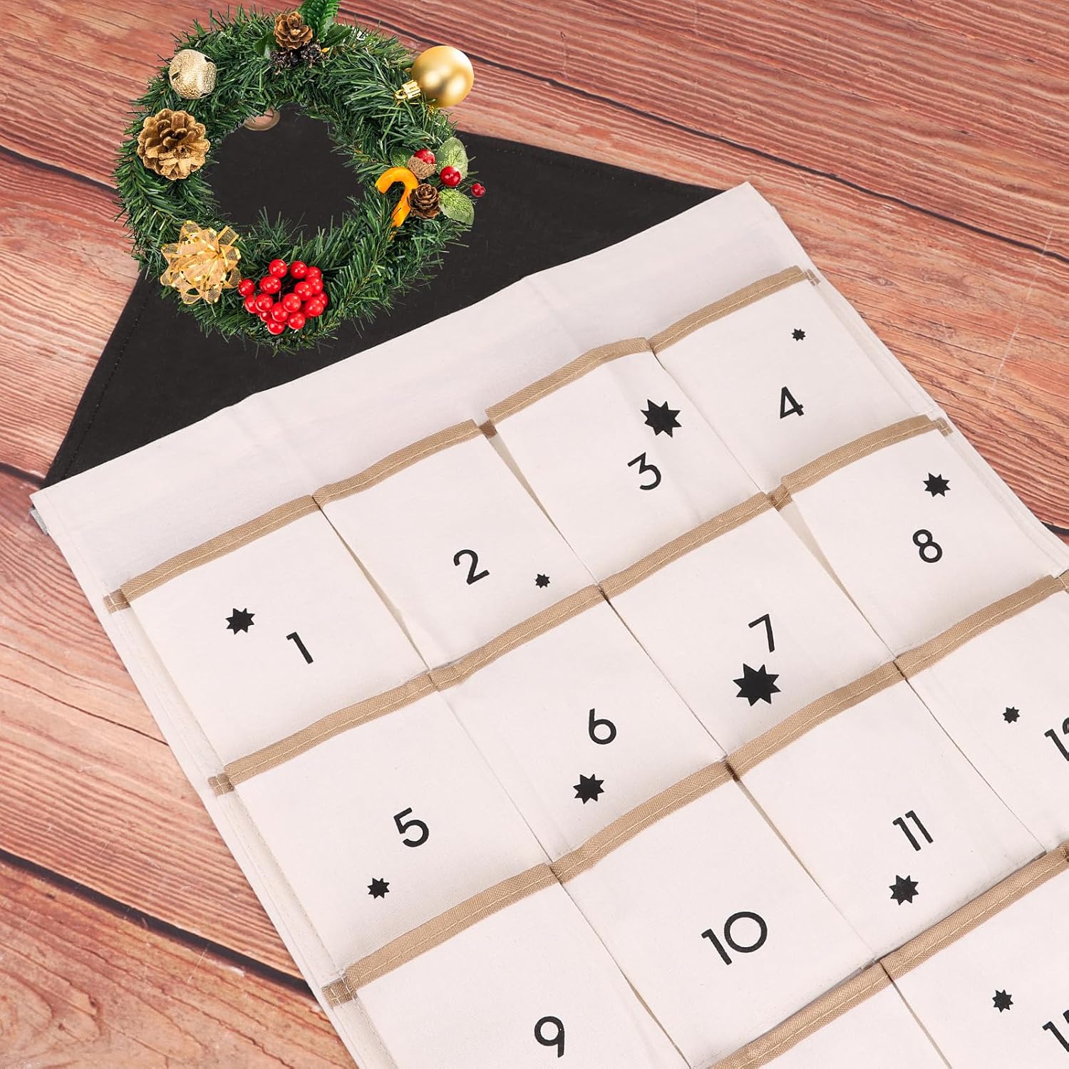 Christmas Advent Calendar, Reusable Hanging Christmas Countdown Calendar with 24 Pockets for 2025 Xmas Home Decoration