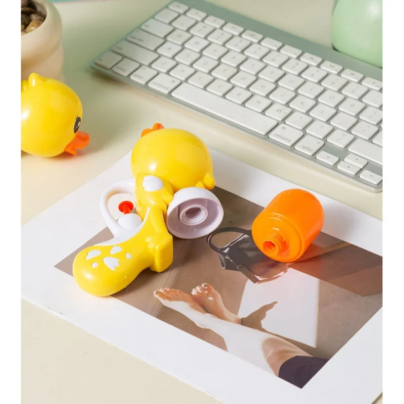 Cute Yellow Duck Water Gun Toy Cartoon Water Blaster for Kids Summer Outdoor Beach Pool Party Water Fight Games