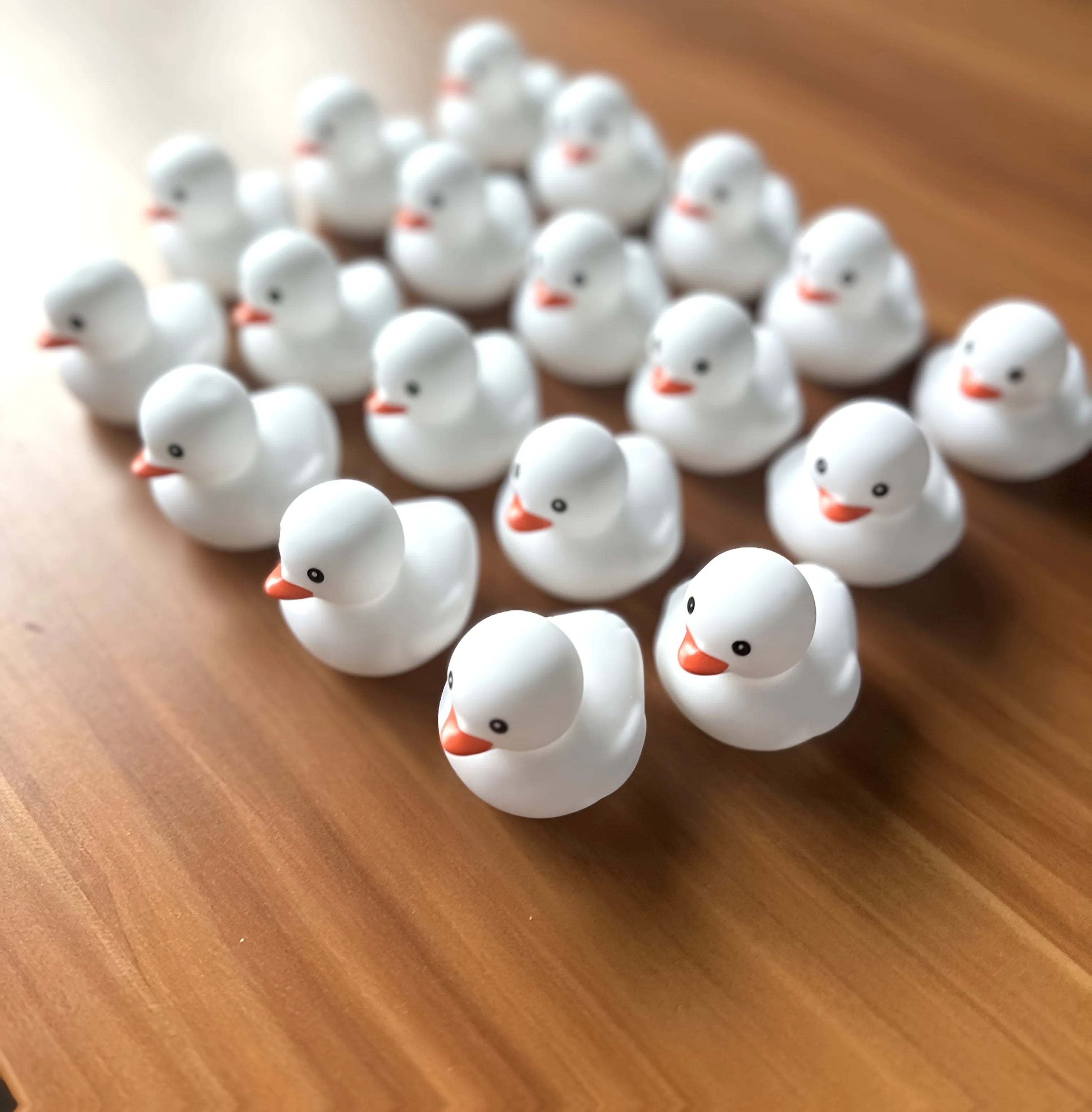Mini Rubber Duck Bulk Bath Squeaky Rubber Duckies Cute Float Bathtub Toys for Baby Shower Birthday Party Favors Gift Beach Pool Activity Carnival Game